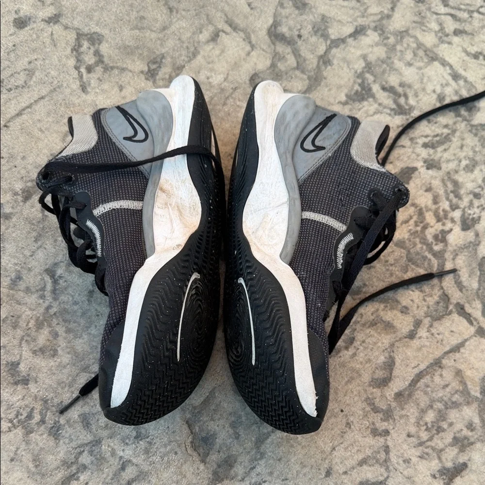 Nike Black and Gray Men's Training Sneakers